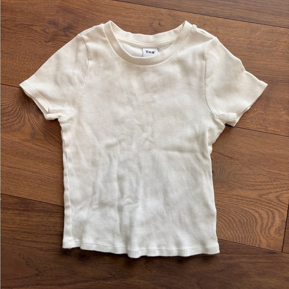 Aritzia Tee - Picture 2 of 3